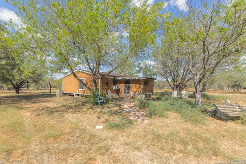 13155 Laguna Rd, San Antonio, TX, 78223-4294 | Card Image