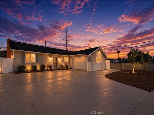 17472 Waal Circle, Huntington Beach, CA, 92647 | Card Image