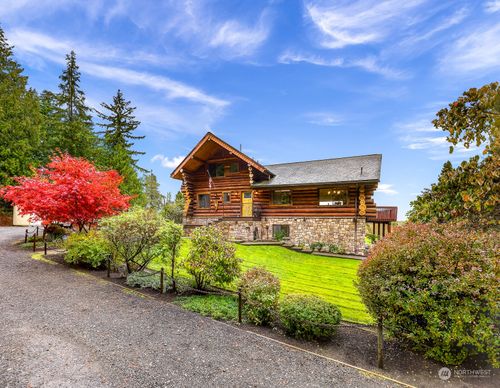 12031 11th Ave Ne, Tulalip, WA, 98271-9464 | Card Image
