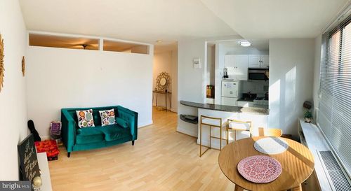 apt-213-1111 Arlington Blvd, ARLINGTON, VA, 22209-3202 | Card Image