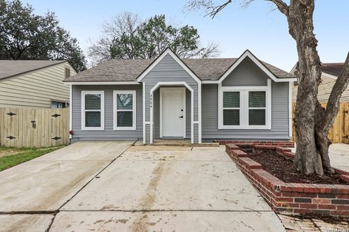 4804 Aspen Wood Dr, Kirby, TX, 78219-1841 | Card Image