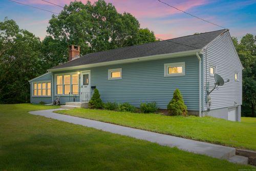 12 Paradise Ln, Taftville, CT, 06380-1109 | Card Image