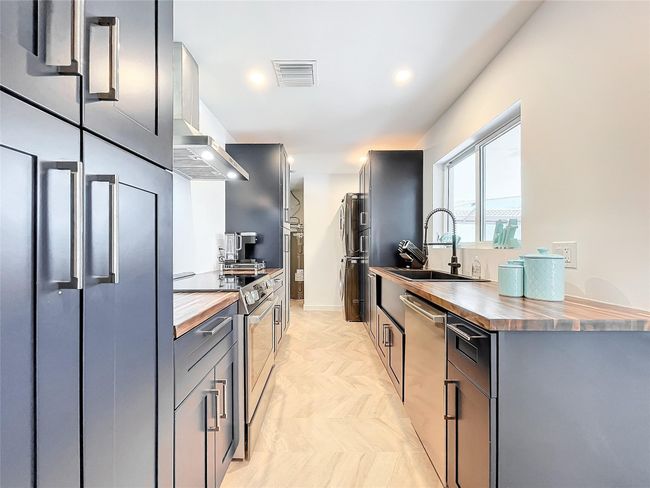 3921 Ne 26 Th Ave, House other with 3 bedrooms, 3 bathrooms and null parking in Lighthouse Point FL | Image 18