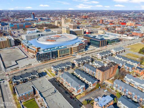 2527 John R St, Detroit, MI, 48201-3158 | Card Image