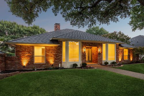 9620 Vista Oaks Dr, Dallas, TX, 75243-7631 | Card Image
