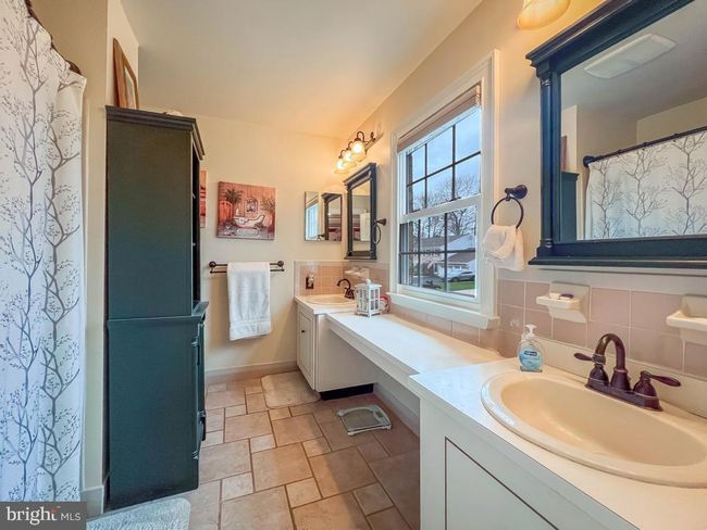 576 Trappe Ln, House other with 4 bedrooms, 3 bathrooms and null parking in LANGHORNE PA | Image 58