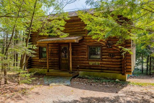 553 Roaring Branch Rd, Arlington, VT, 05250-3005 | Card Image