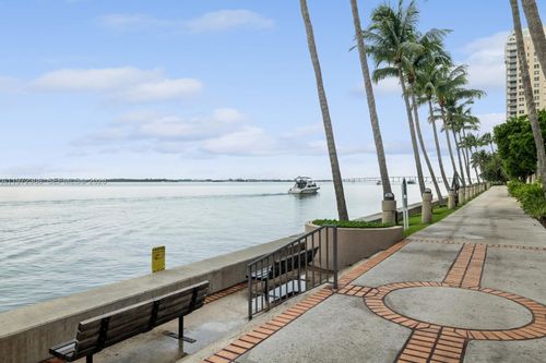 504-540 Brickell Key Dr, Miami, FL, 33131 | Card Image