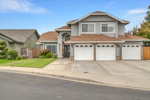 3667 Pine Valley Court, Turlock, CA, 95382 | Card Image
