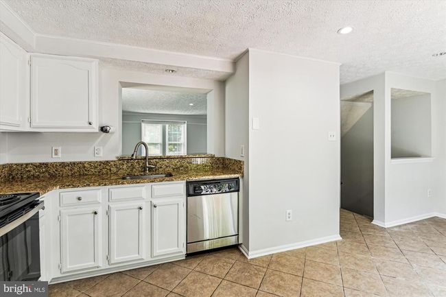 8241 Appalachian Dr, Townhouse with 3 bedrooms, 3 bathrooms and null parking in PASADENA MD | Image 8