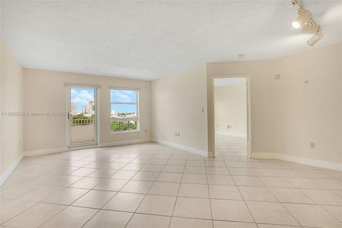 apt-604-2351 Douglas Rd, Miami, FL, 33145-3058 | Card Image