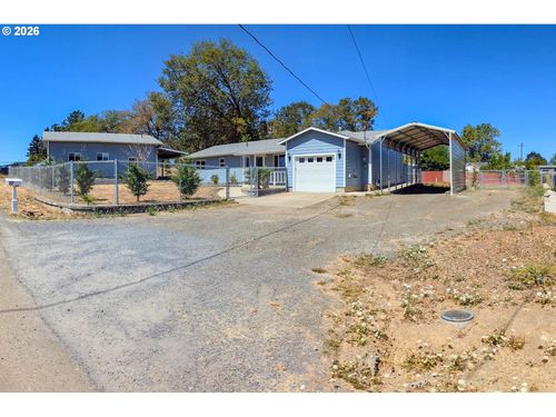 61 Sw Oak St, Winston, OR, 97496 | Card Image