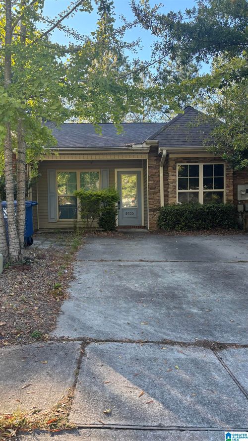 5735 Colony Lane, HOOVER, AL, 35226 | Card Image
