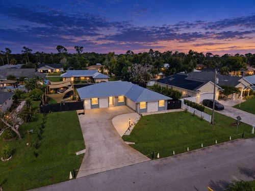5111 Eagle Dr, Fort Pierce, FL, 34951-2368 | Card Image