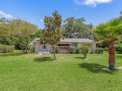 304 E Noble Ave, BUSHNELL, FL, 33513-5642 | Card Image