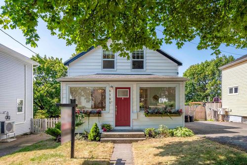 6105 Leeds St, Halifax, NS, B3K2T8 | Card Image