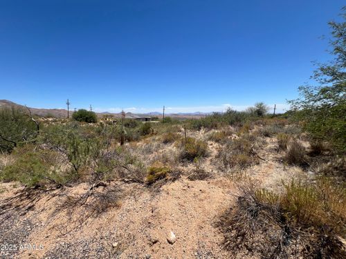 38-0 E Blue Wash Rd, Cave Creek, AZ, 85331 | Card Image