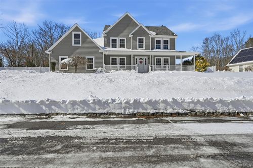 106 Park Ave, Miller Place, NY, 11764-2667 | Card Image