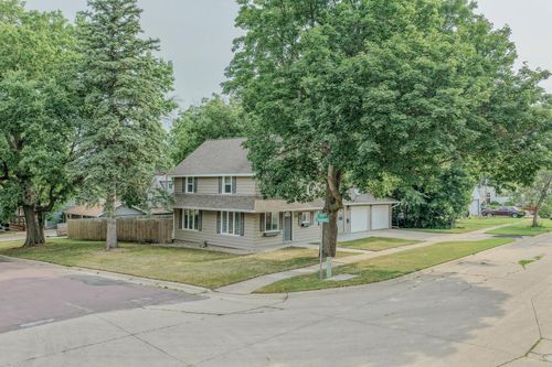 512 15th St, Spirit Lake, IA, 51360-1614 | Card Image