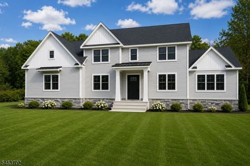 6 Highlands Way, Phillipsburg, NJ, 08865-7335 | Card Image