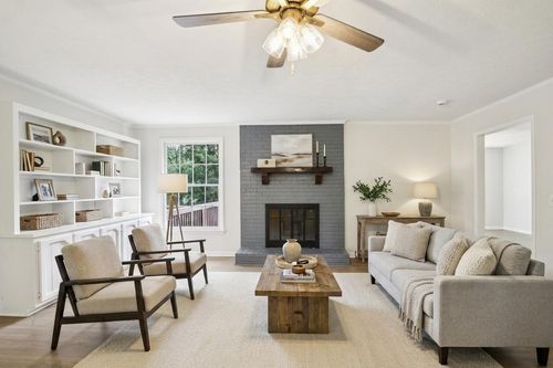 152 Lake Terrace Dr, Hendersonville, TN, 37075-4538 | Card Image