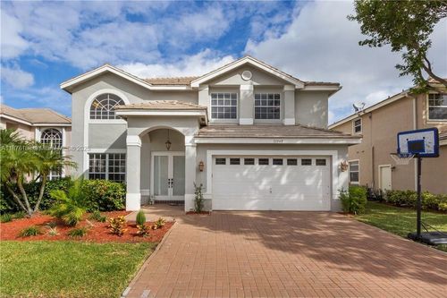 11948 Glenmore Dr, Coral Springs, FL, 33071-7805 | Card Image