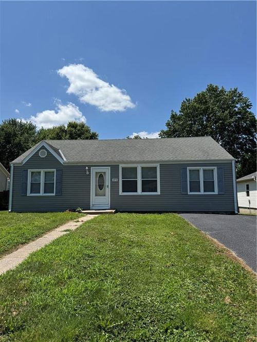 2916 S 29th St, Saint Joseph, MO, 64503-1116 | Card Image