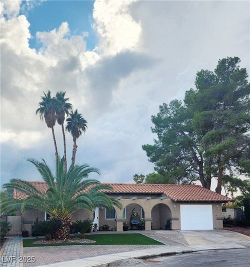 3158 La Luna Cir, Henderson, NV, 89014-3612 | Card Image