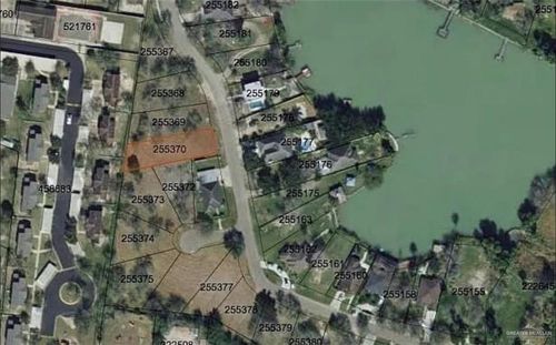 932 S Kika De La Garza Blvd, La Joya, TX, 78560-3901 | Card Image