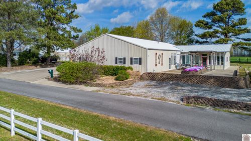 376 Kc Dunn Rd, Barlow, KY, 42024-9566 | Card Image