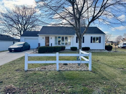 113 W 3rd St, Wyanet, IL, 61379-4540 | Card Image