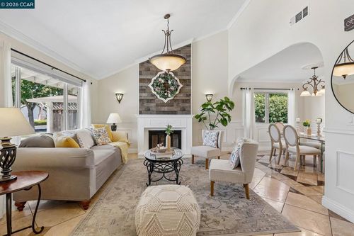 36874 Laurel St, Newark, CA, 94560-2737 | Card Image