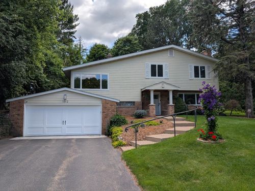 1012 James Ct, Mendota Heights, MN, 55118-3640 | Card Image