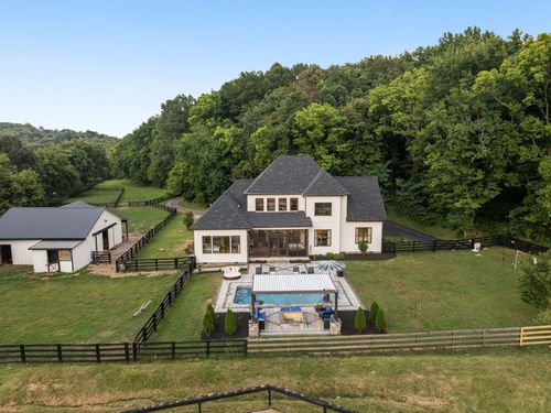 4450 Savage Pointe Dr, Franklin, TN, 37064-7624 | Card Image