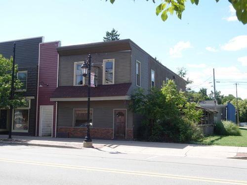 69 S Main St, Cedar Springs, MI, 49319-5103 | Card Image