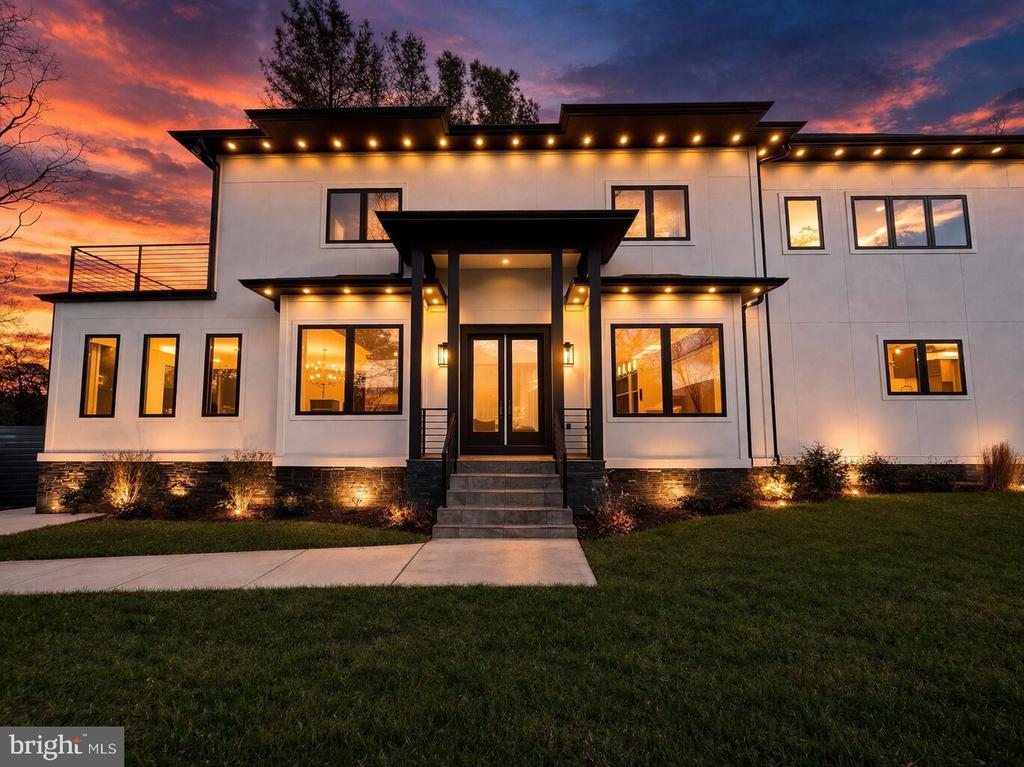 Residential in ARLINGTON