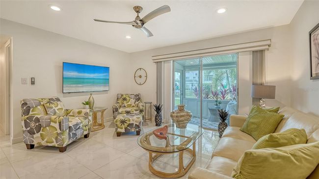 Elegant finishes throughout. | Image 7