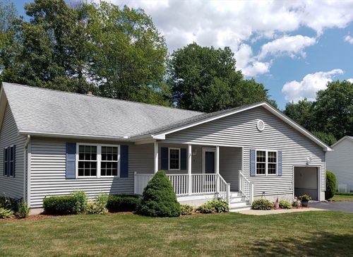 4 Deerfield Cir, Auburn, MA, 01501-2778 | Card Image
