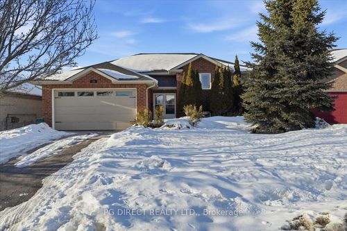 15 Northview Lane, Trenton, ON, K8V6X6 | Card Image