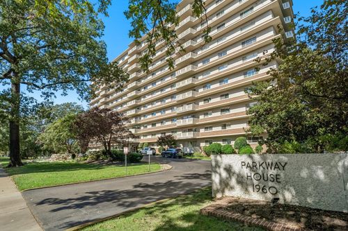 510-1960 N Parkway, Memphis, TN, 38112-5053 | Card Image
