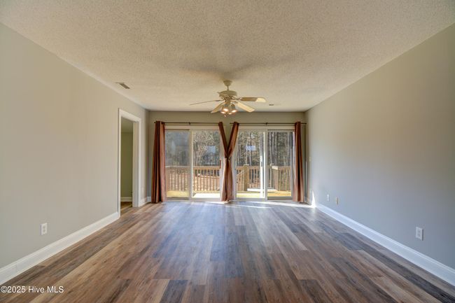 Living Area upstairs | Image 8