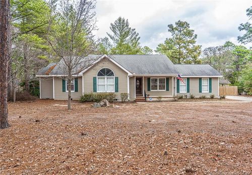 135 Forest Glen Rd, Southern Pines, NC, 28387-2836 | Card Image