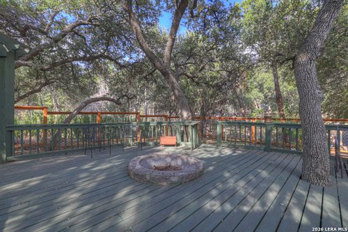 1060 Somerset, Canyon Lake, TX, 78133-4051 | Card Image