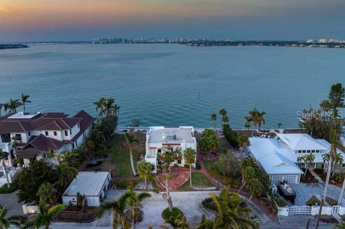 679 Norsota Way, SARASOTA, FL, 34242-1031 | Card Image