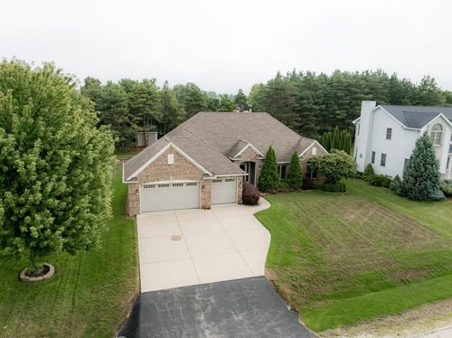5020 Pine Tree Circle, Caledonia, WI, 53402 | Card Image