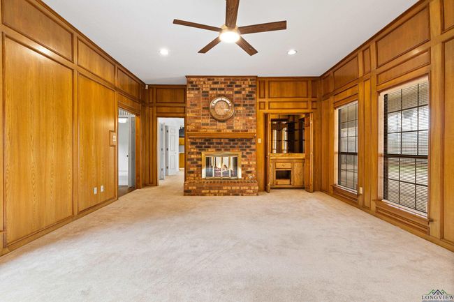 1307 Spring Tree Ln, House other with 3 bedrooms, 3 bathrooms and null parking in Kilgore TX | Image 21