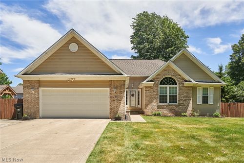 1963 Haines Rd, Madison, OH, 44057-1718 | Card Image