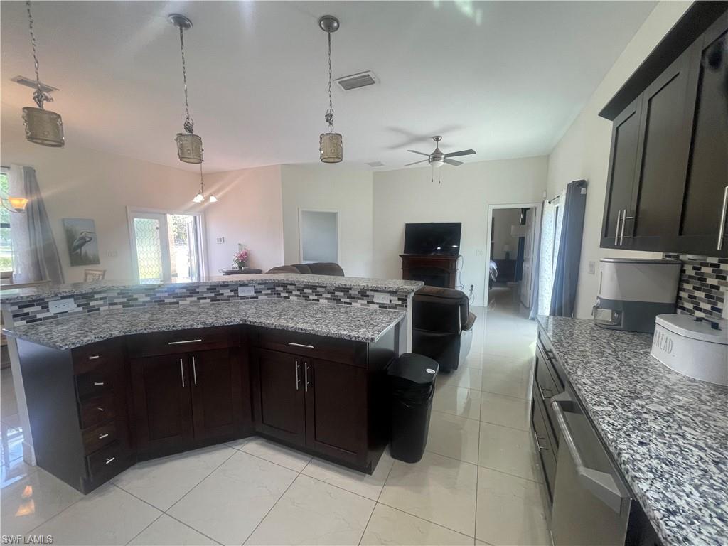 Residential in NAPLES 4
