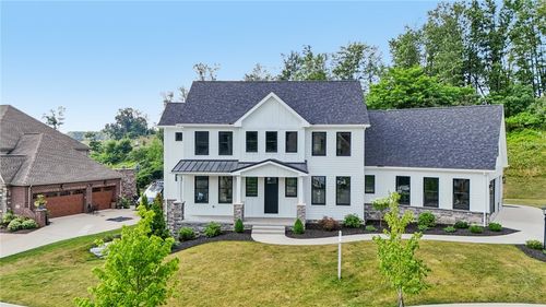 910-205 Carry Back Ct, Cranberry Twp, PA, 16066-2278 | Card Image