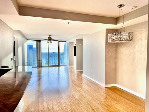 apt-3205-3338 Peachtree Rd Ne, Atlanta, GA, 30326-1472 | Card Image